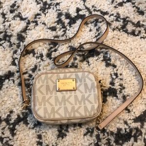Michael Kors Crossbody